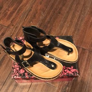 Women’s Sandals